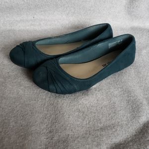 Turquoise flats